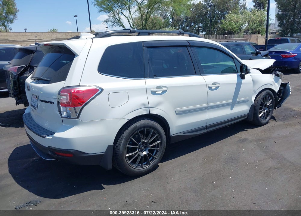 2018 SUBARU FORESTER 2.0XT TOURING VIN: JF2SJGWC2JH580789