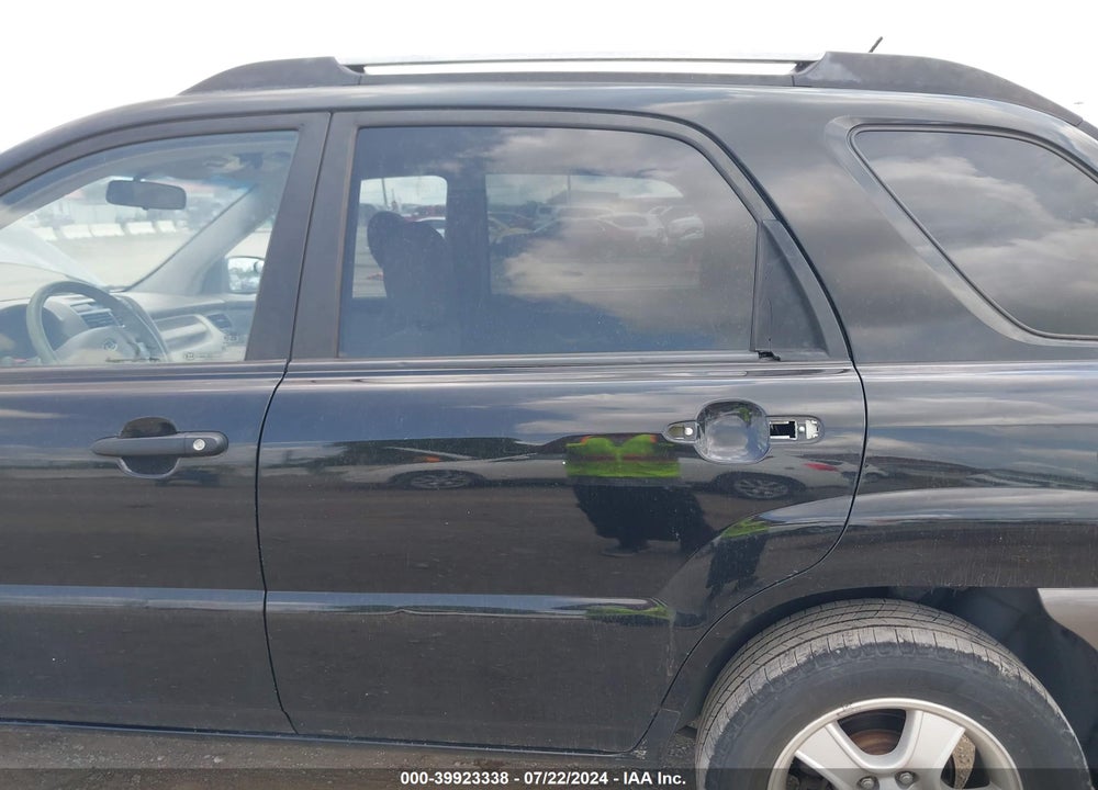 2007 KIA SPORTAGE LX VIN: KNDJF724677441189