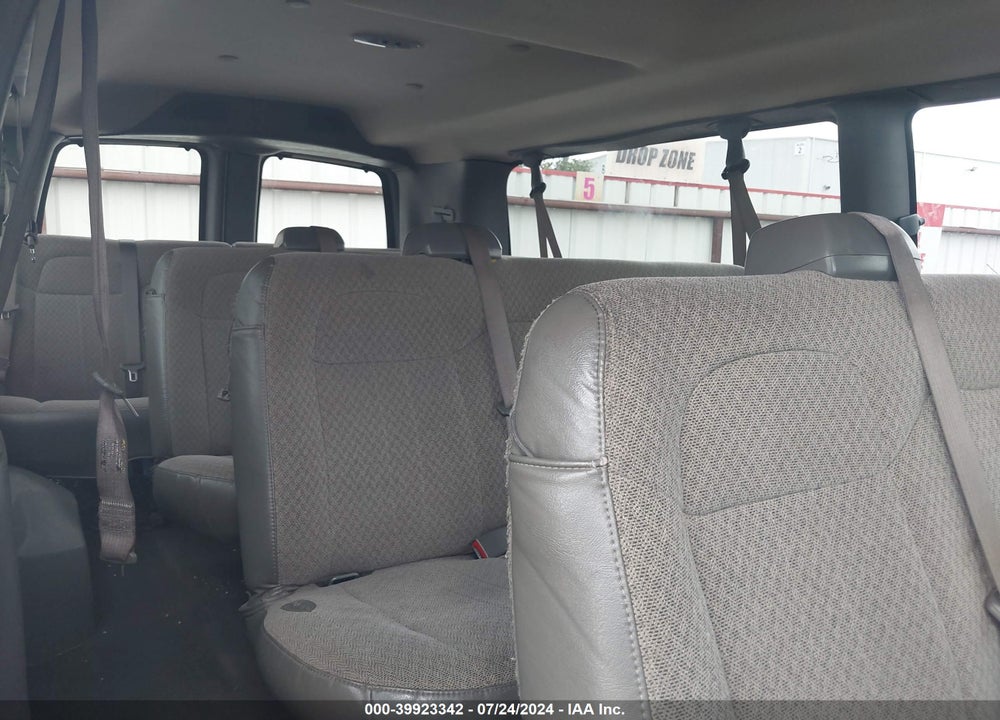 2020 CHEVROLET EXPRESS PASSENGER RWD 3500 EXTENDED WHEELBASE LT VIN: 1GAZGPFG6L1153442