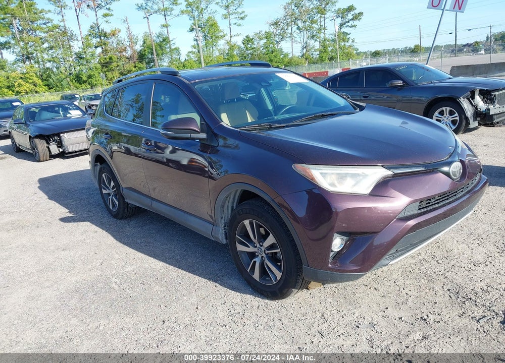 2018 TOYOTA RAV4 XLE VIN: 2T3WFREV8JW494431