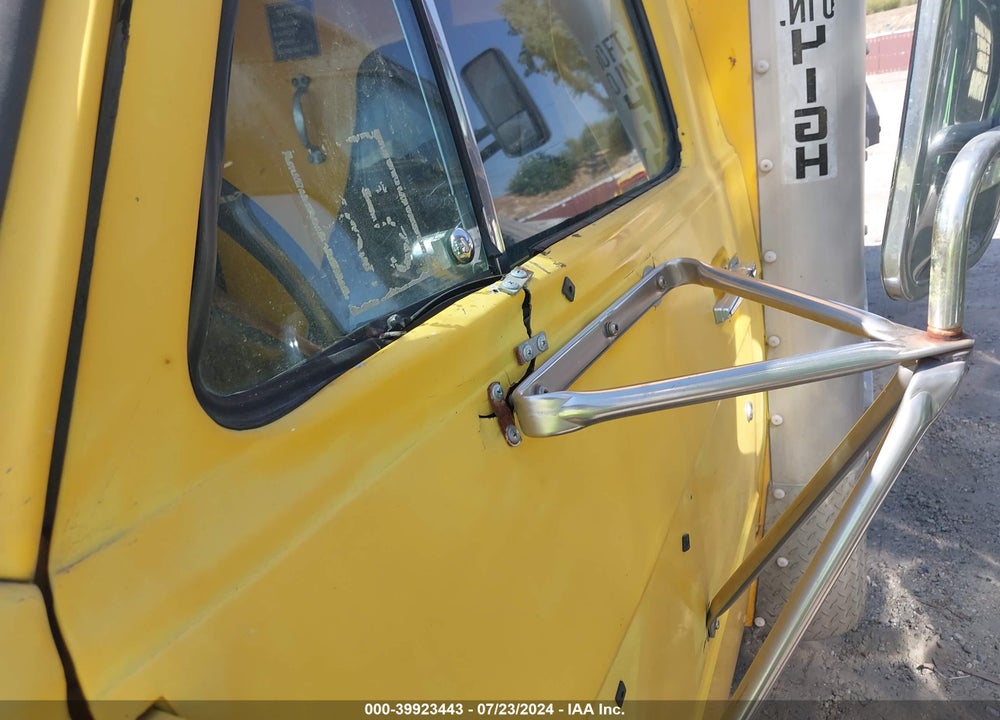 1992 GMC CUTAWAY VAN G3500 VIN: 2GDHG31K8N4516242
