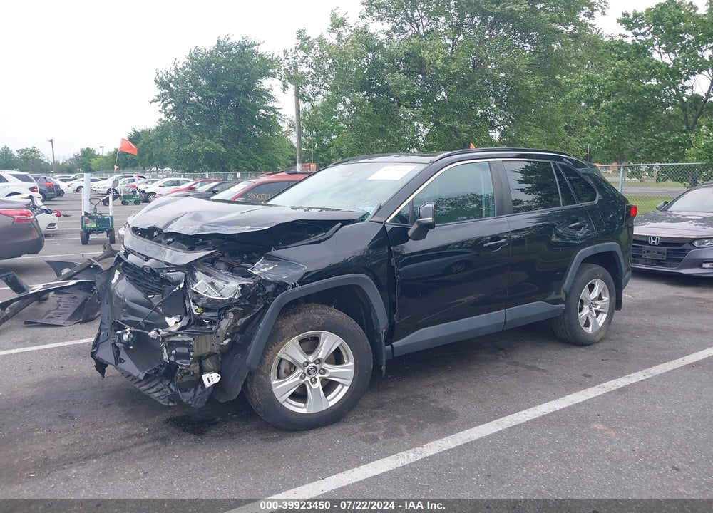 2020 TOYOTA RAV4 XLE VIN: 2T3P1RFV8LW084829