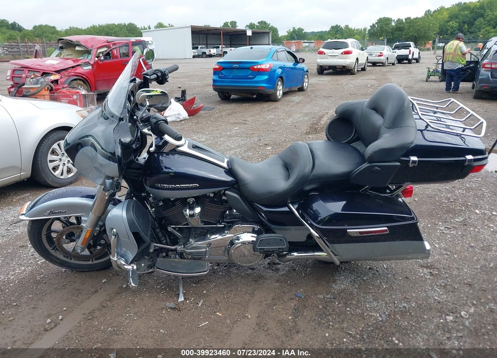 2019 HARLEY-DAVIDSON FLHTK VIN: 1HD1KEF17KB634309
