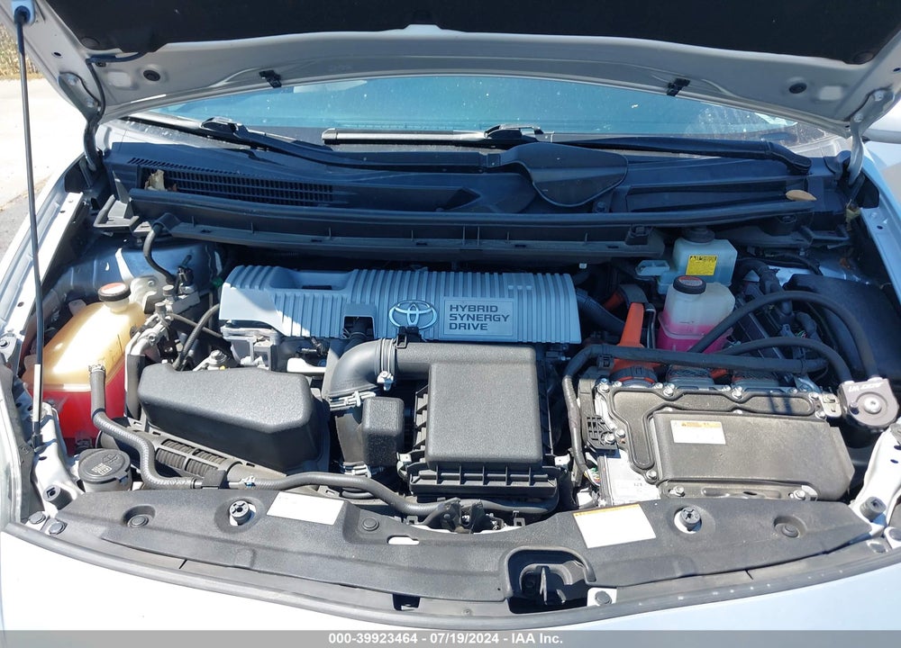 2015 TOYOTA PRIUS TWO VIN: JTDKN3DU7F0484573