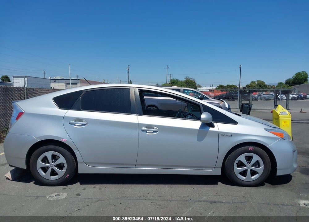 2015 TOYOTA PRIUS TWO VIN: JTDKN3DU7F0484573