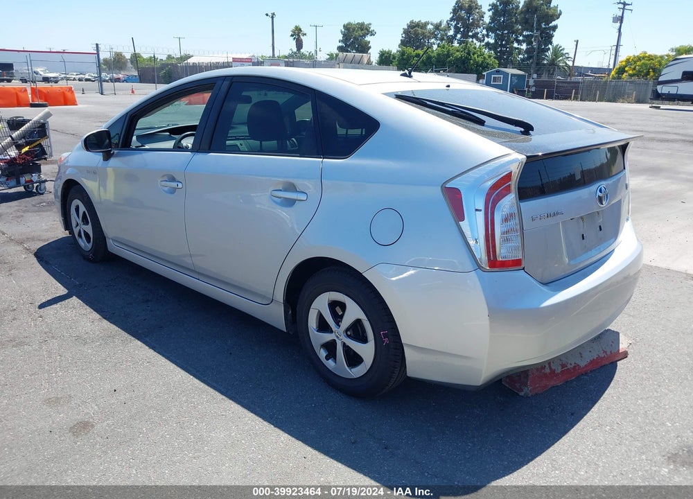 2015 TOYOTA PRIUS TWO VIN: JTDKN3DU7F0484573