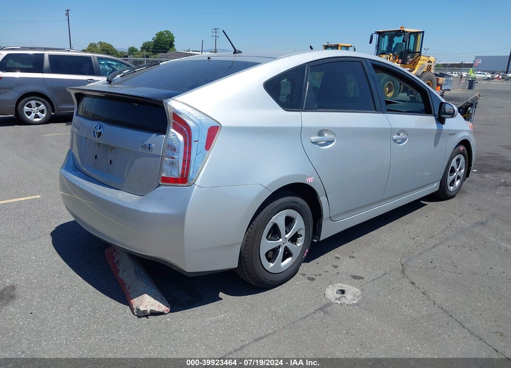 2015 TOYOTA PRIUS TWO VIN: JTDKN3DU7F0484573