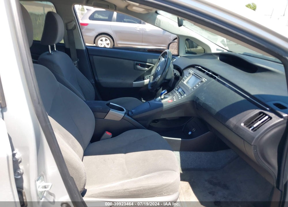 2015 TOYOTA PRIUS TWO VIN: JTDKN3DU7F0484573