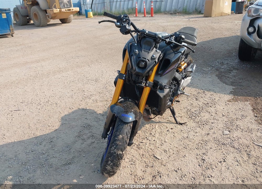 2023 YAMAHA MT09 D VIN: JYARN72E6PA002006