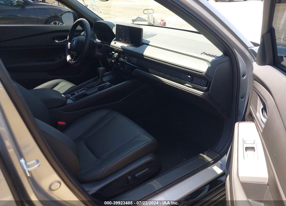 2024 HONDA ACCORD HYBRID SPORT-L VIN: 1HGCY2F78RA076175