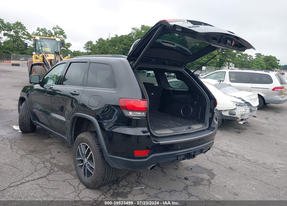 2017 JEEP GRAND CHEROKEE TRAILHAWK 4X4 VIN: 1C4RJFLGXHC635771