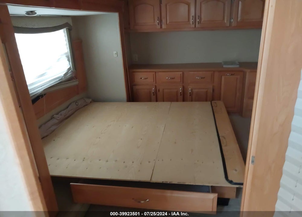 2007 CARRI-LITE FIFTH WHEEL SERIES VIN: 16F62C5RX71B16357