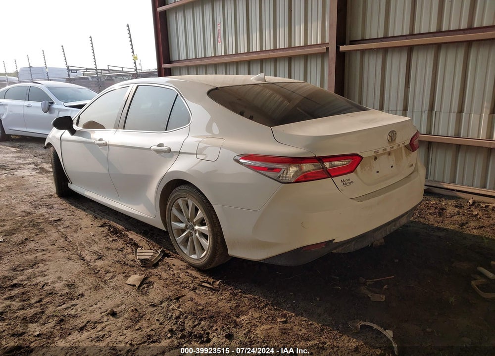 2019 TOYOTA CAMRY LE VIN: 4T1B11HK7KU773864