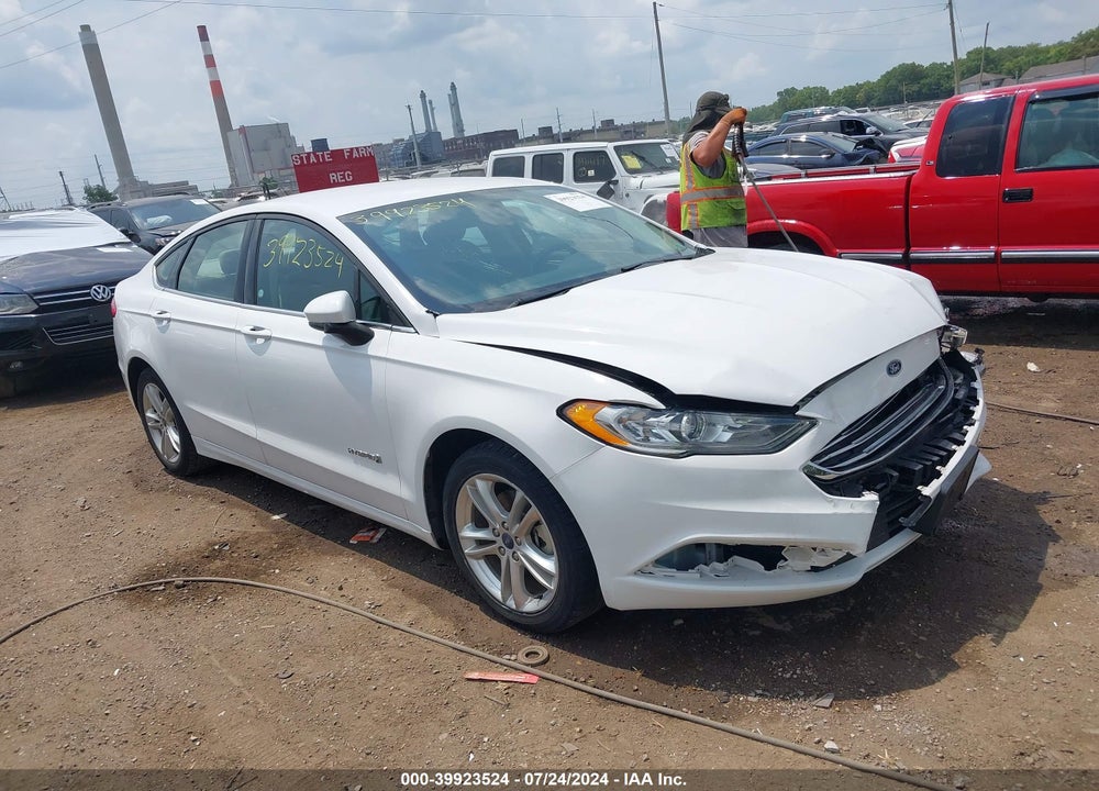 2018 FORD FUSION HYBRID SE VIN: 3FA6P0LU2JR198365