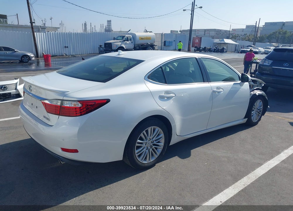 2013 LEXUS ES 350 VIN: JTHBK1GG4D2020739