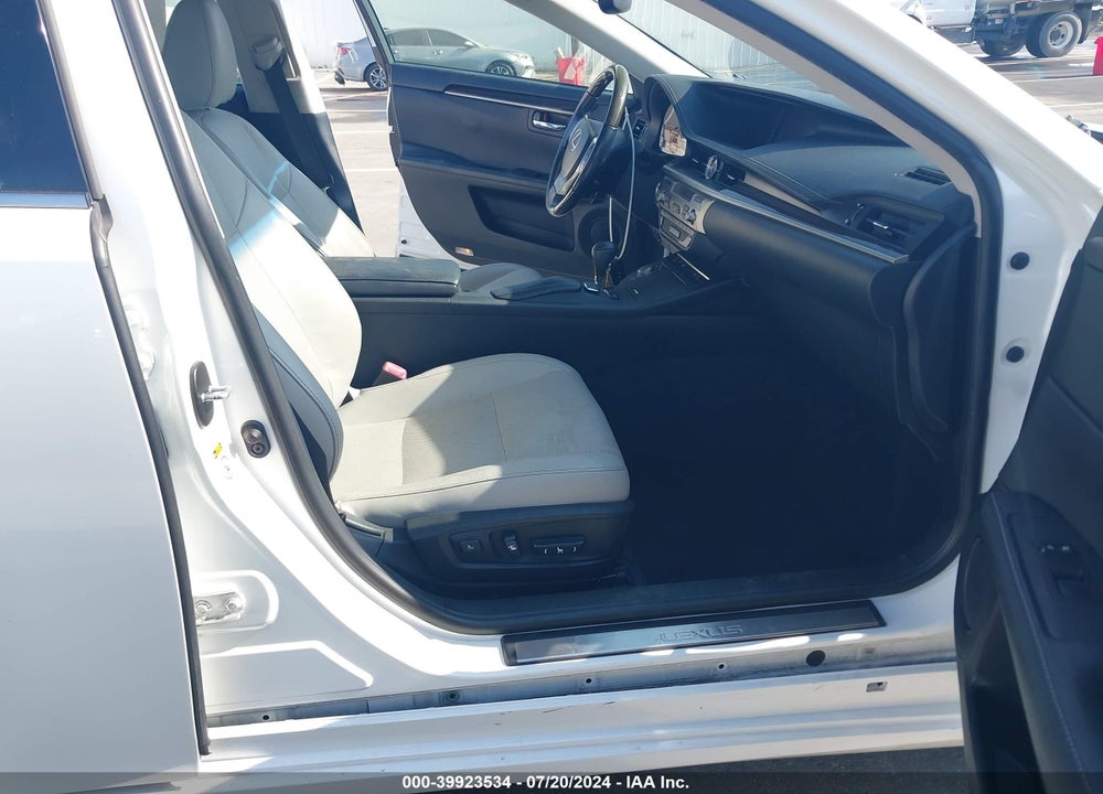 2013 LEXUS ES 350 VIN: JTHBK1GG4D2020739