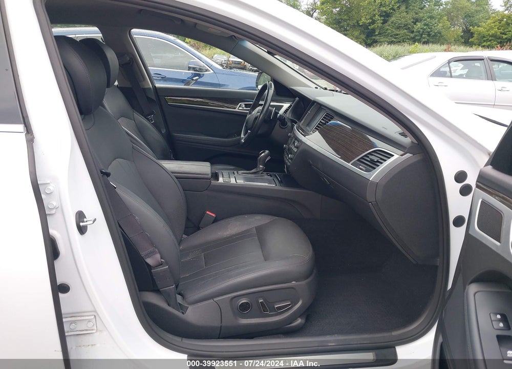 2015 HYUNDAI GENESIS 3.8 VIN: KMHGN4JE6FU054644