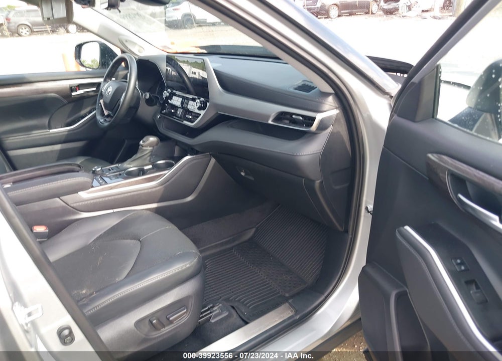 2021 TOYOTA HIGHLANDER PLATINUM VIN: 5TDFZRBH8MS148956