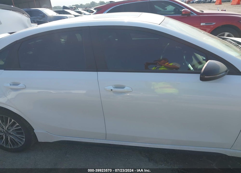 2024 KIA FORTE GT LINE VIN: 3KPF54AD2RE739556