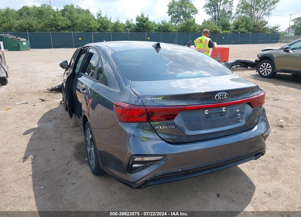 2019 KIA FORTE LXS VIN: 3KPF24AD0KE109100
