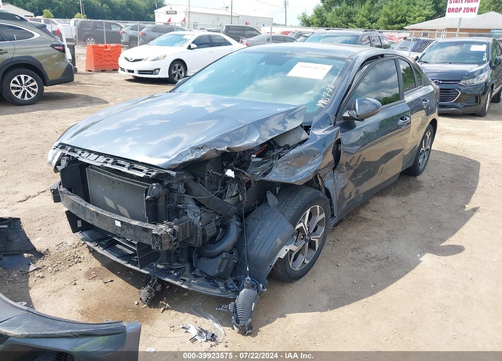 2019 KIA FORTE LXS VIN: 3KPF24AD0KE109100