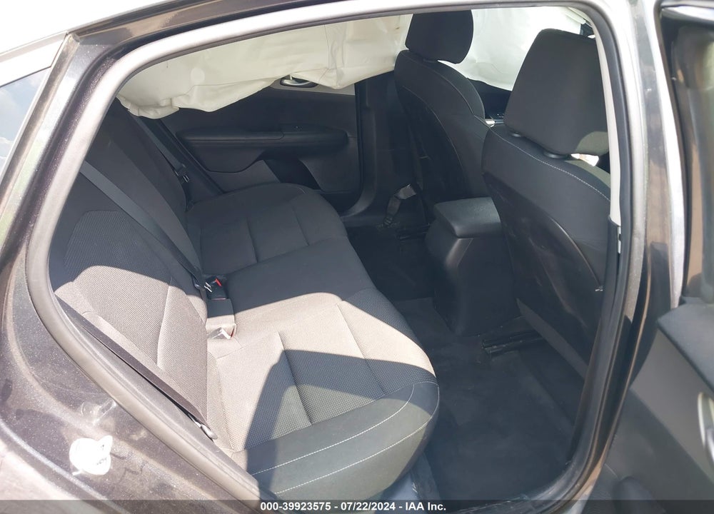 2019 KIA FORTE LXS VIN: 3KPF24AD0KE109100