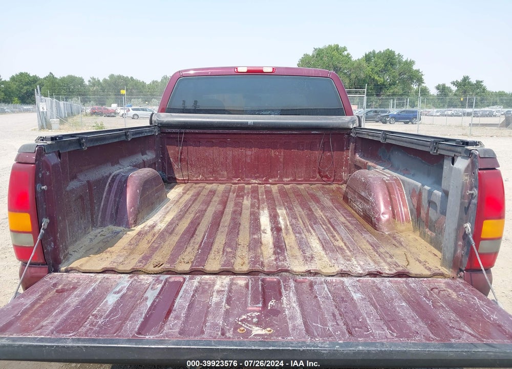 2000 GMC SIERRA 1500 SLE VIN: 2GTEK19T2Y1242503