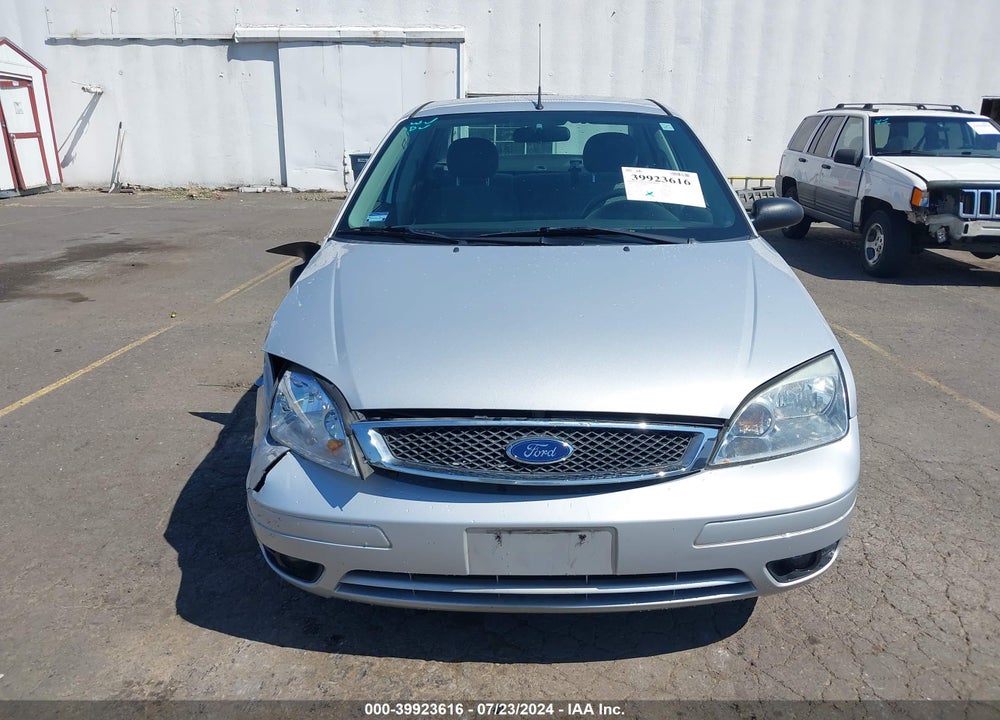 2007 FORD FOCUS S/SE/SES VIN: 1FAHP34N57W215702