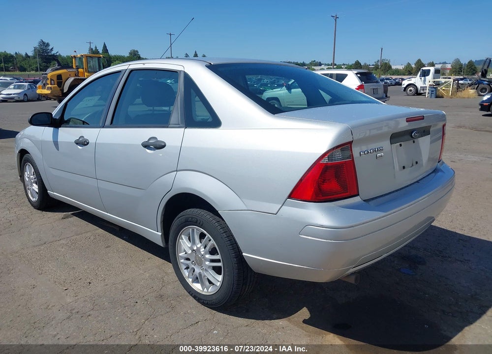 2007 FORD FOCUS S/SE/SES VIN: 1FAHP34N57W215702