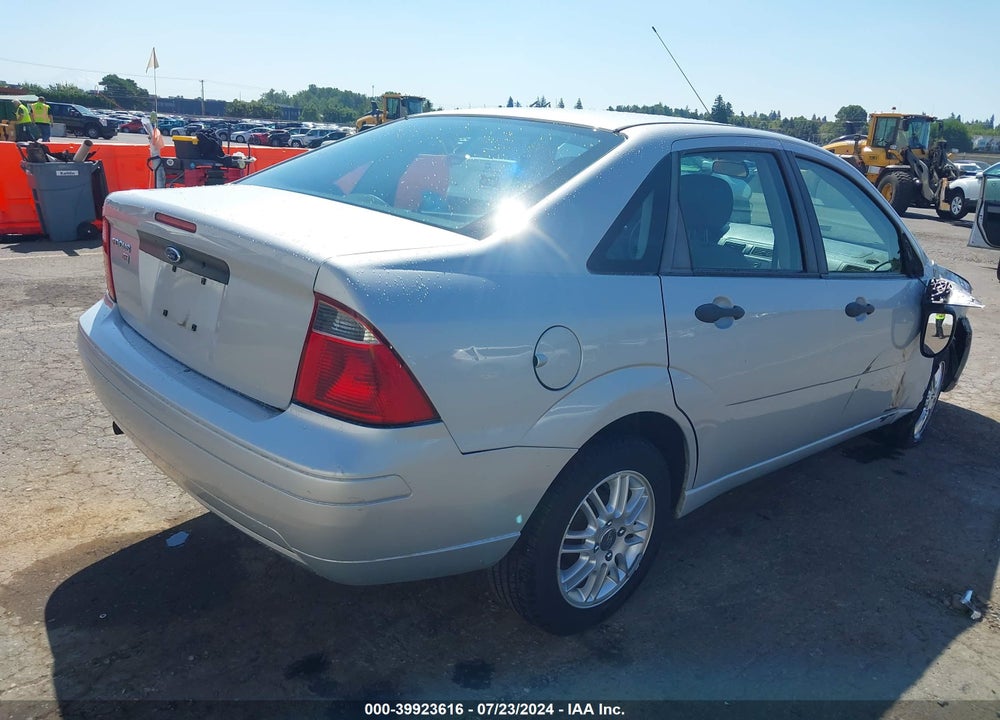 2007 FORD FOCUS S/SE/SES VIN: 1FAHP34N57W215702