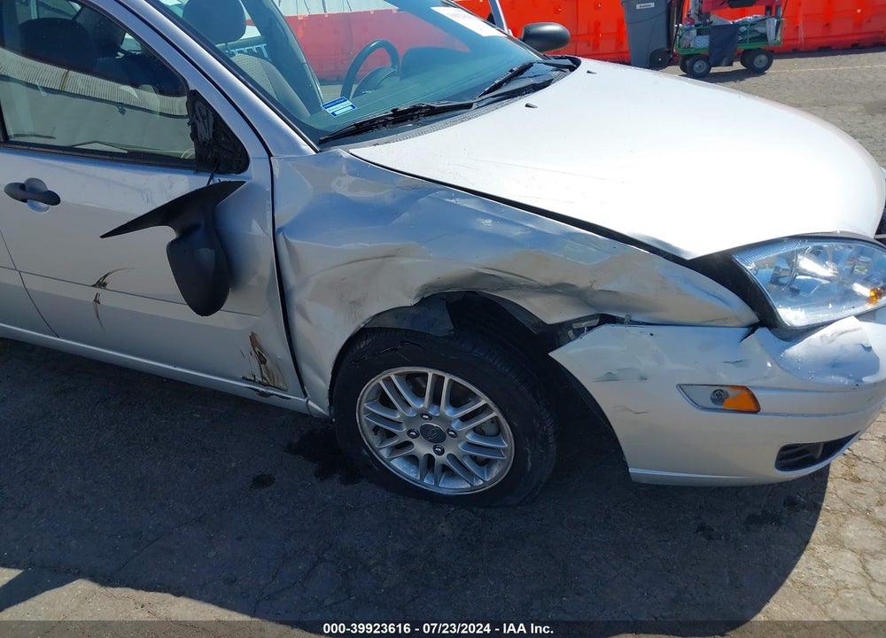 2007 FORD FOCUS S/SE/SES VIN: 1FAHP34N57W215702