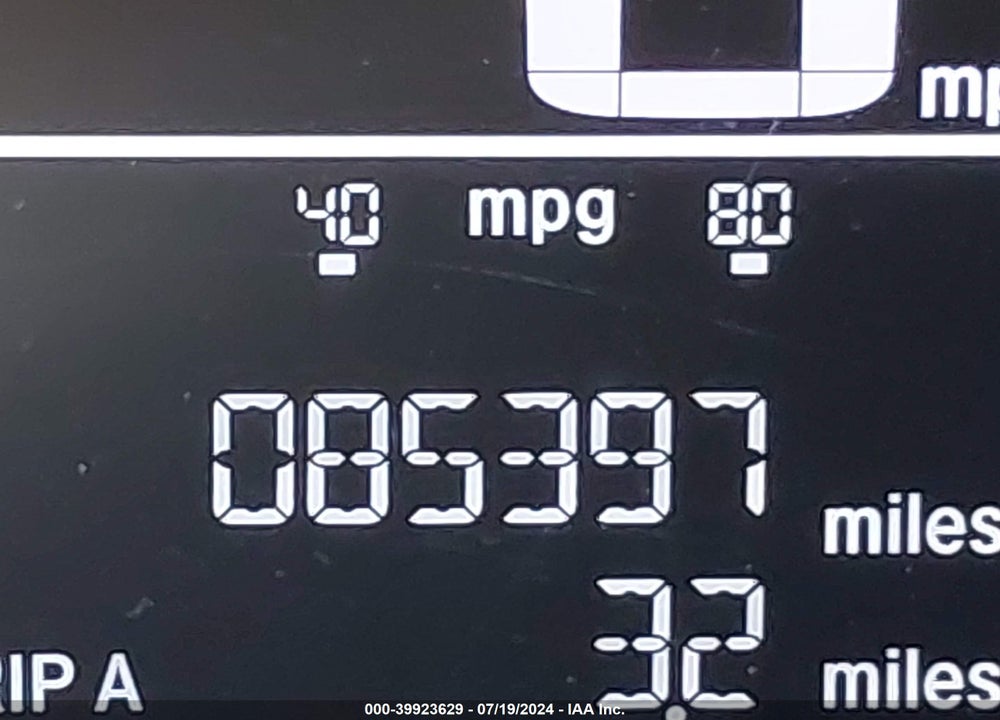 2018 HONDA CIVIC LX VIN: 2HGFC2F58JH517853