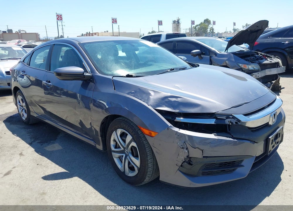 2018 HONDA CIVIC LX VIN: 2HGFC2F58JH517853