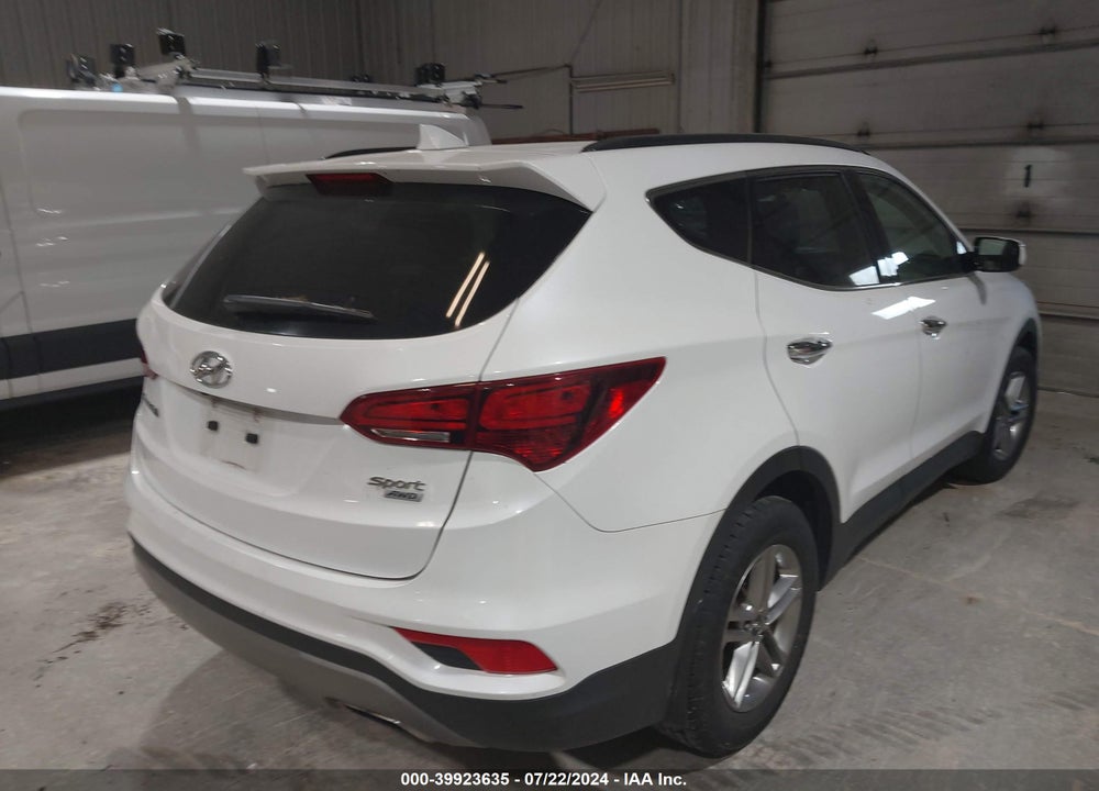 2018 HYUNDAI SANTA FE SPORT 2.4L VIN: 5NMZUDLB8JH062764