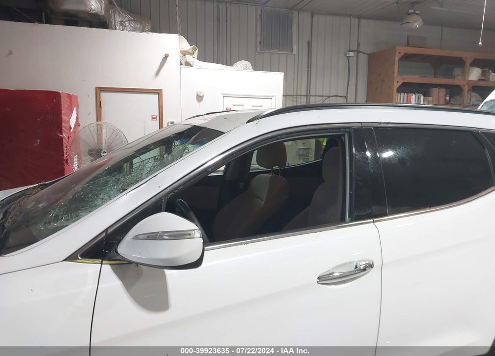 2018 HYUNDAI SANTA FE SPORT 2.4L VIN: 5NMZUDLB8JH062764