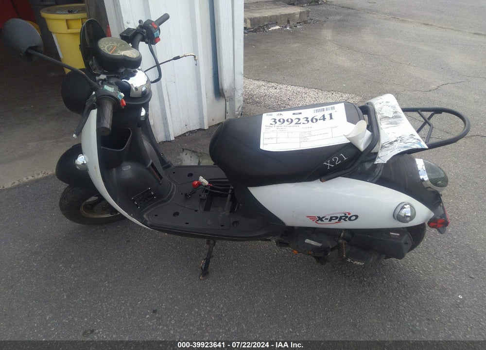 2022 JIANGSU BAODIAO VIN: L2BBLNCC6NB128073