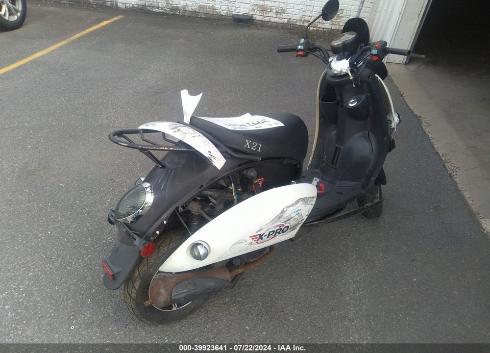 2022 JIANGSU BAODIAO VIN: L2BBLNCC6NB128073