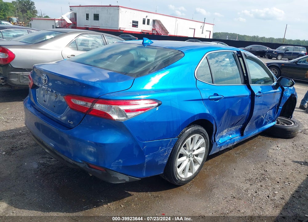 2019 TOYOTA CAMRY LE VIN: 4T1B11HK5KU234675