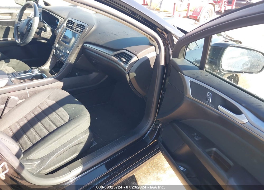 2020 FORD FUSION SE VIN: 3FA6P0HD3LR143385