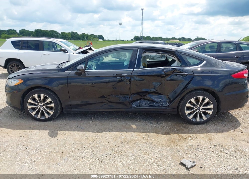 2020 FORD FUSION VIN: 3FA6P0T91LR212125