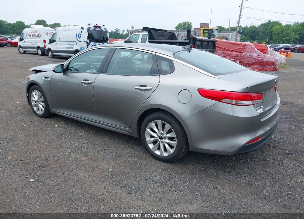 2018 KIA OPTIMA EX VIN: 5XXGU4L39JG194821