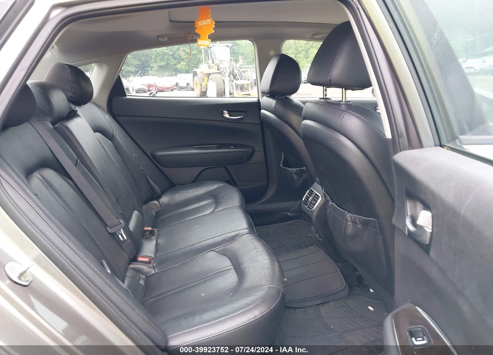 2018 KIA OPTIMA EX VIN: 5XXGU4L39JG194821