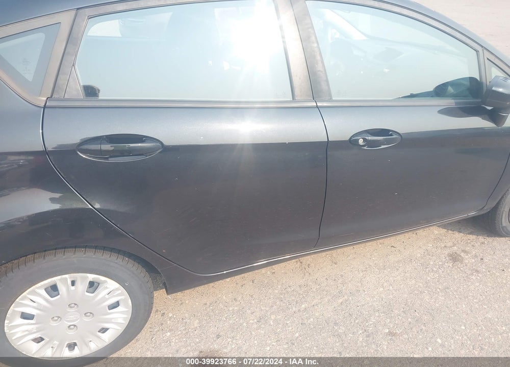 2015 FORD FIESTA S VIN: 3FADP4TJ1FM160778