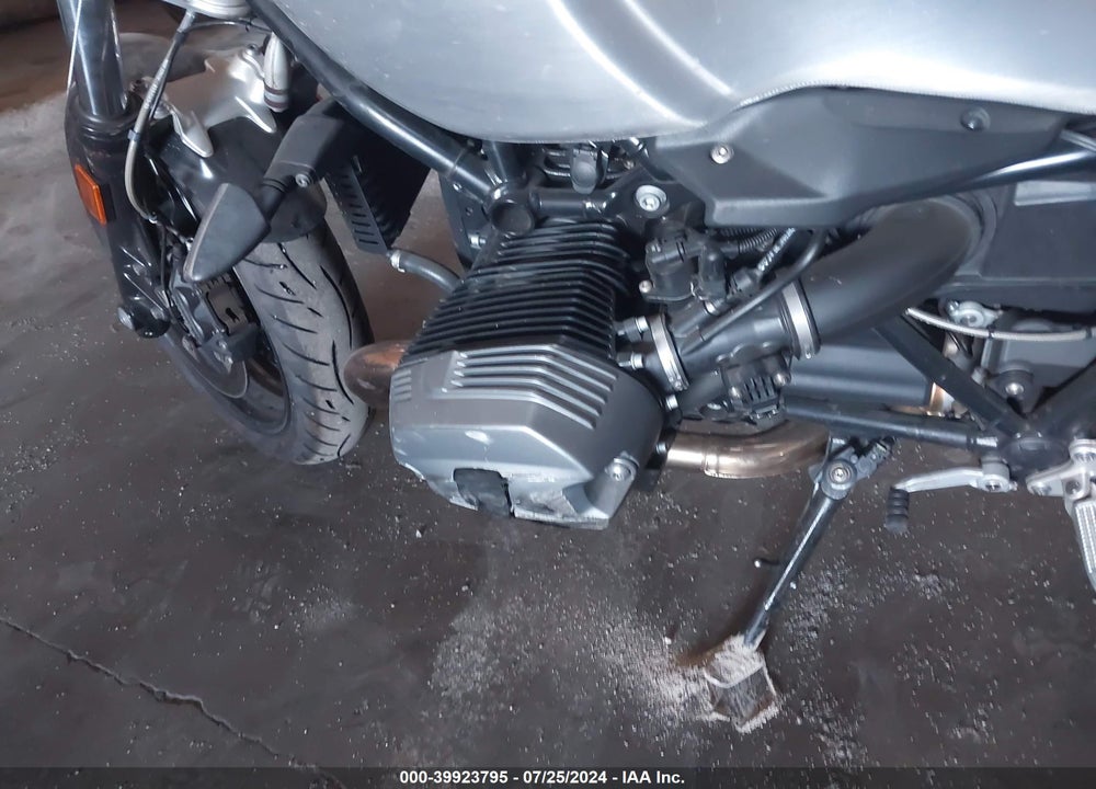 2017 BMW R NINE T PURE VIN: WB10J1308HZ731505