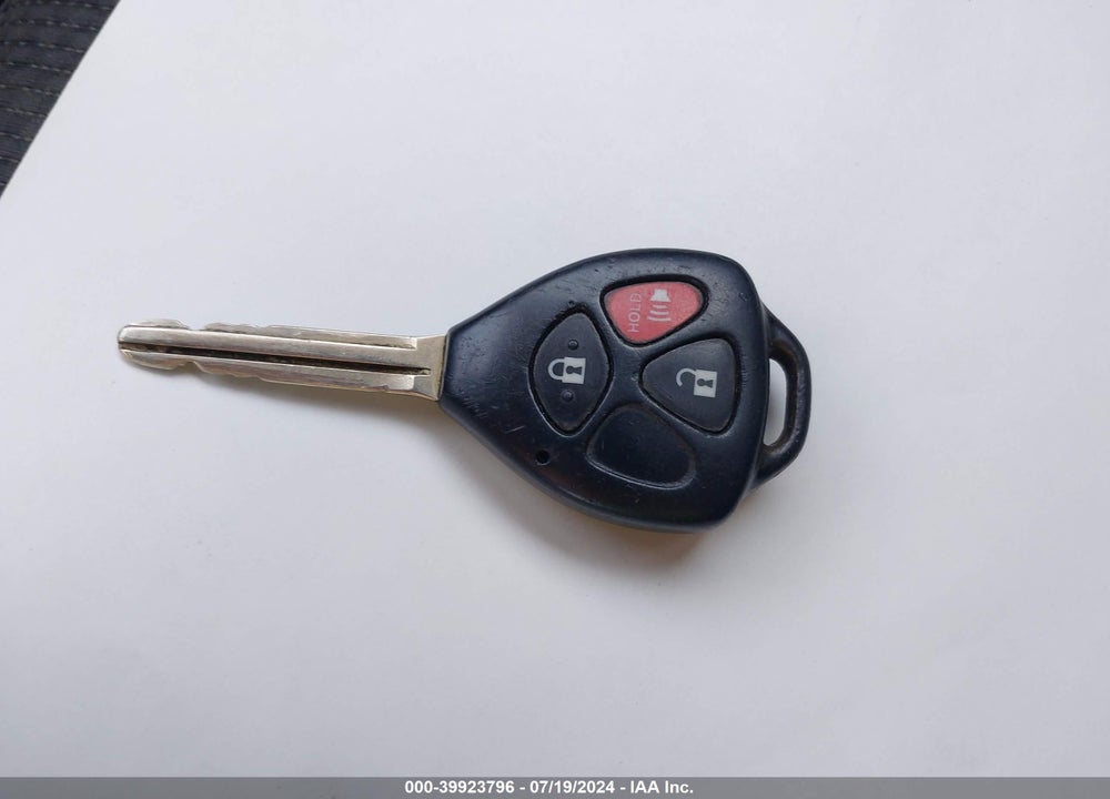 2008 SCION XB VIN: JTLKE50E681017205