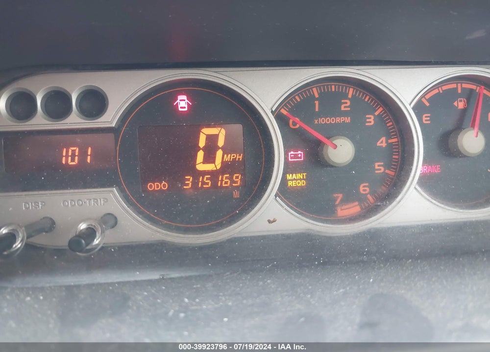2008 SCION XB VIN: JTLKE50E681017205
