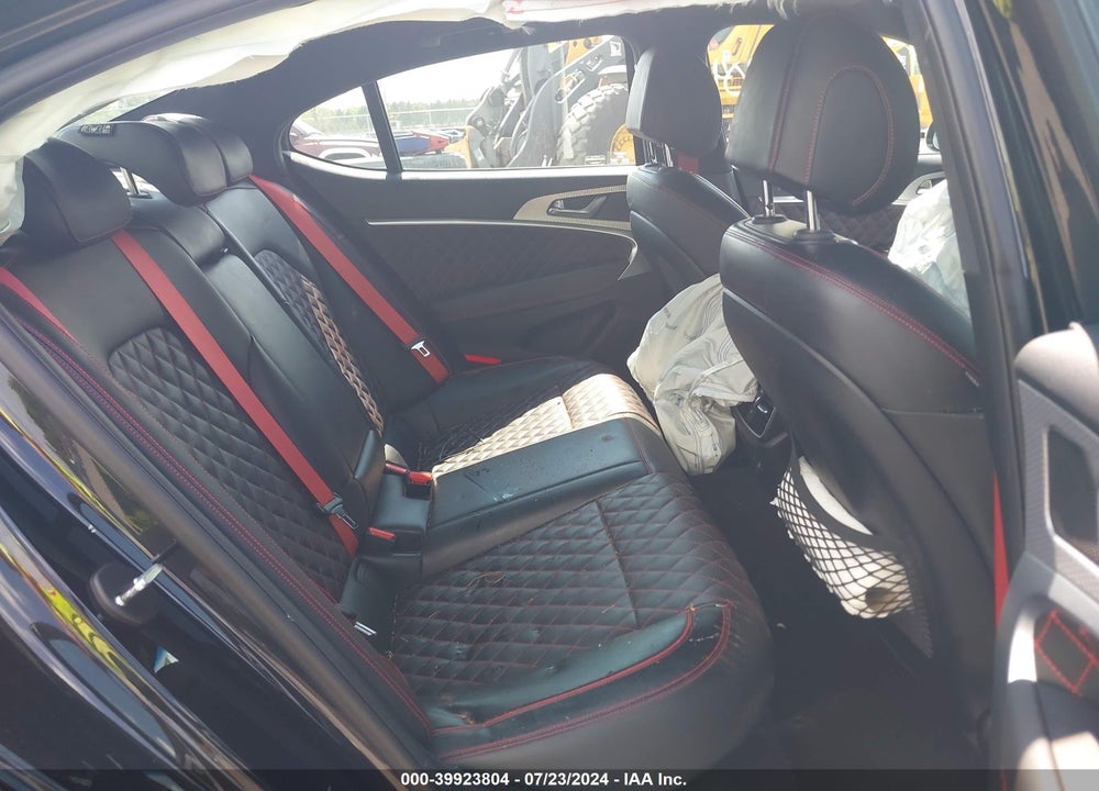2022 GENESIS G70 3.3T AWD VIN: KMTG54TE6NU098905