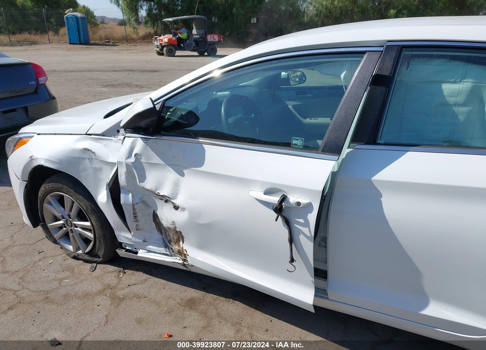 2016 HYUNDAI SONATA SE VIN: 5NPE24AF7GH346618