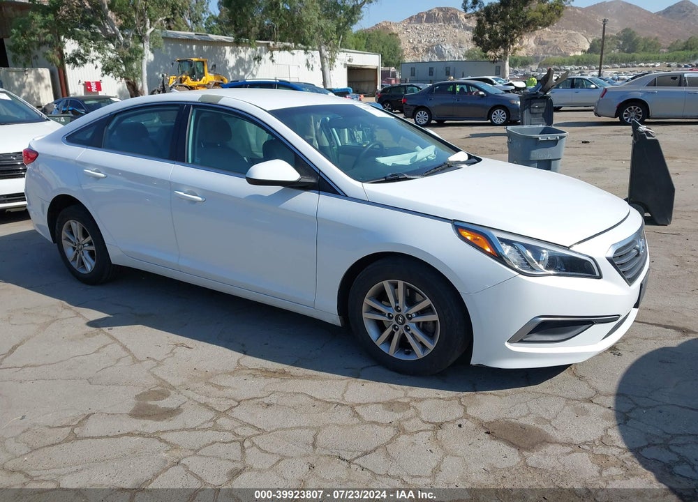 2016 HYUNDAI SONATA SE VIN: 5NPE24AF7GH346618
