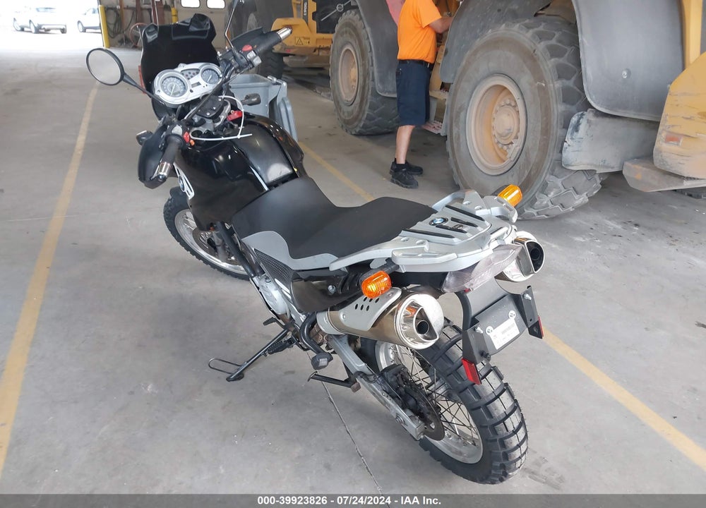 2005 BMW F650 GS VIN: WB10185A55ZL40242